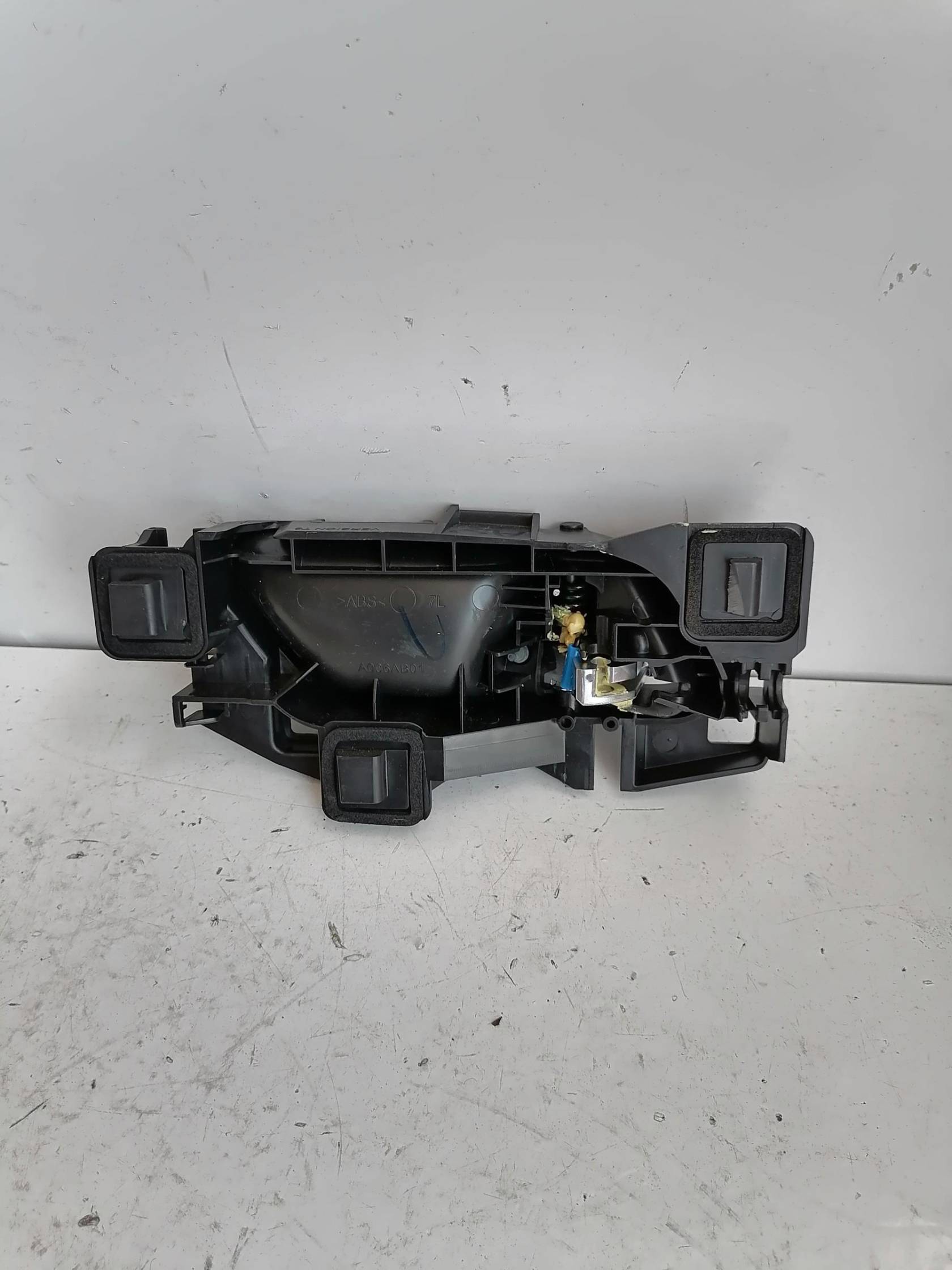 Maniglia int. apertura  porta ant. sx.